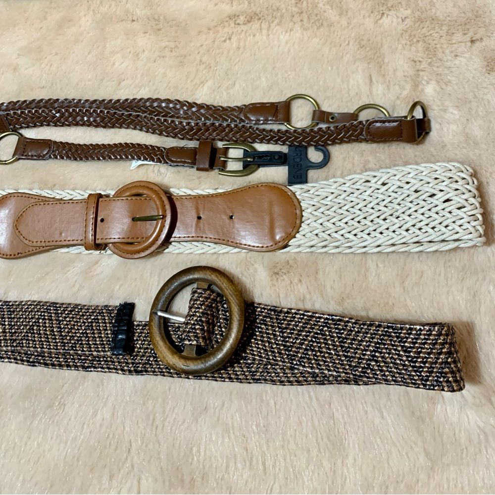 3 belts - Picture 2 of 4